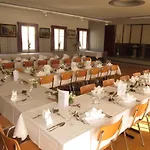 בית הארחה Gasthaus Lowen