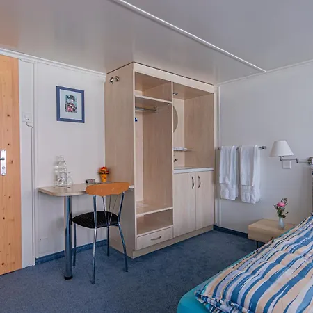 Guest house Lowen *