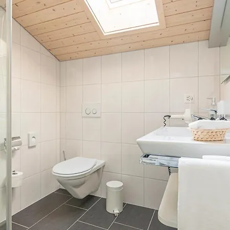 Lowen Guest house *